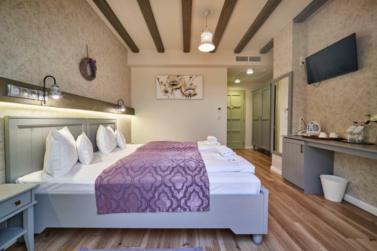 Takler Kuria Hotel Szekszard Luaran gambar