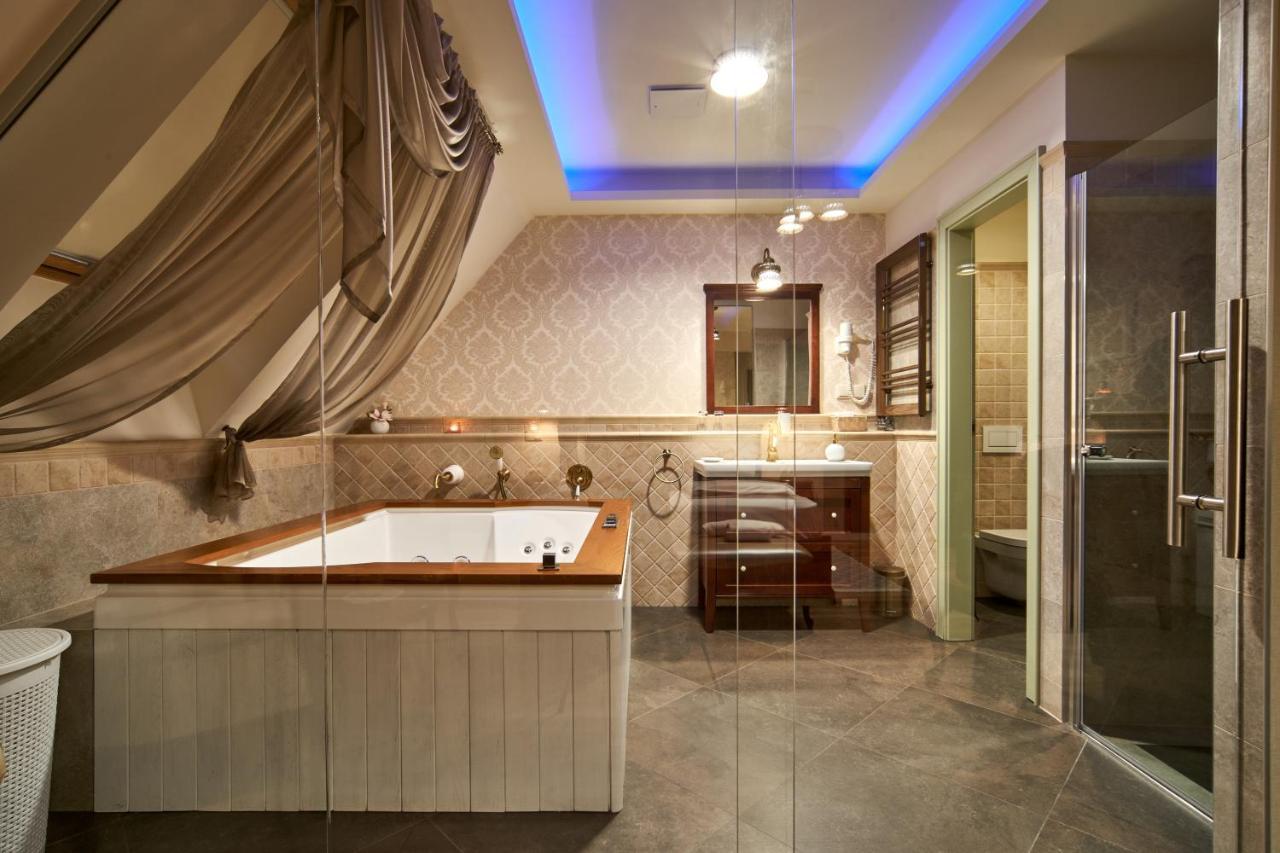 Takler Kuria Hotel Szekszard Luaran gambar